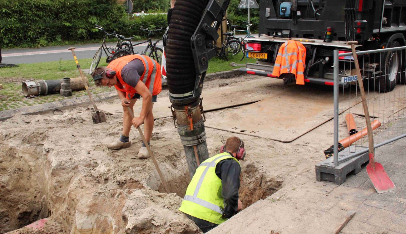Vrijzuigen en uitgraven riolering Groningen