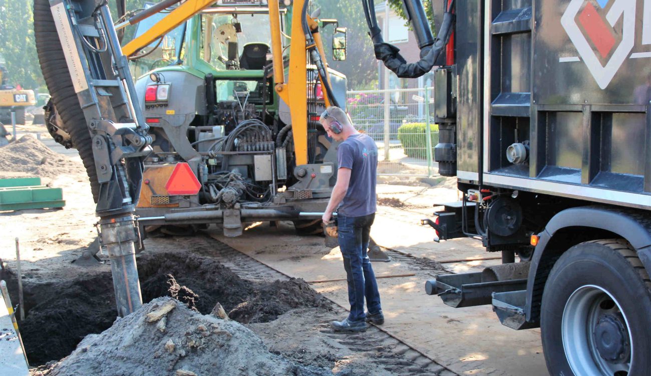 Vrijzuigen boomwortels Staphorst