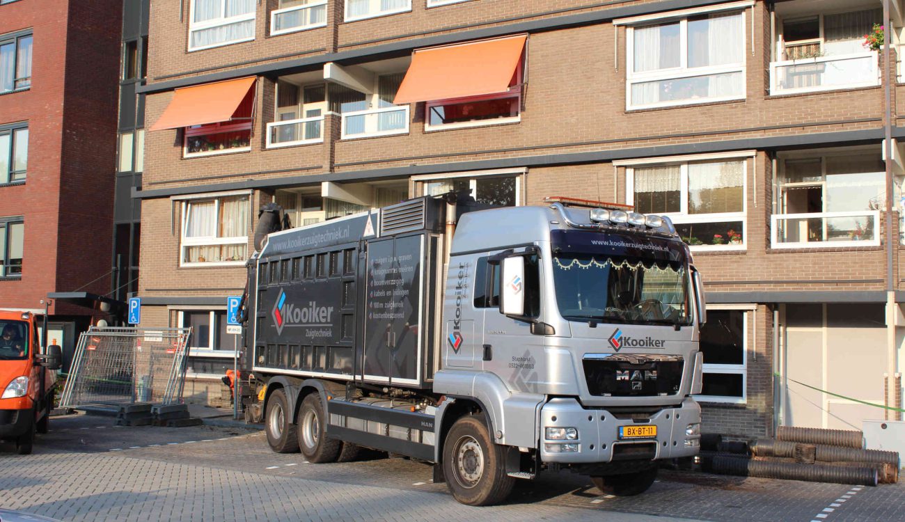 Kruipruimte uitgraven vervangen rioleringsbuis Meppel