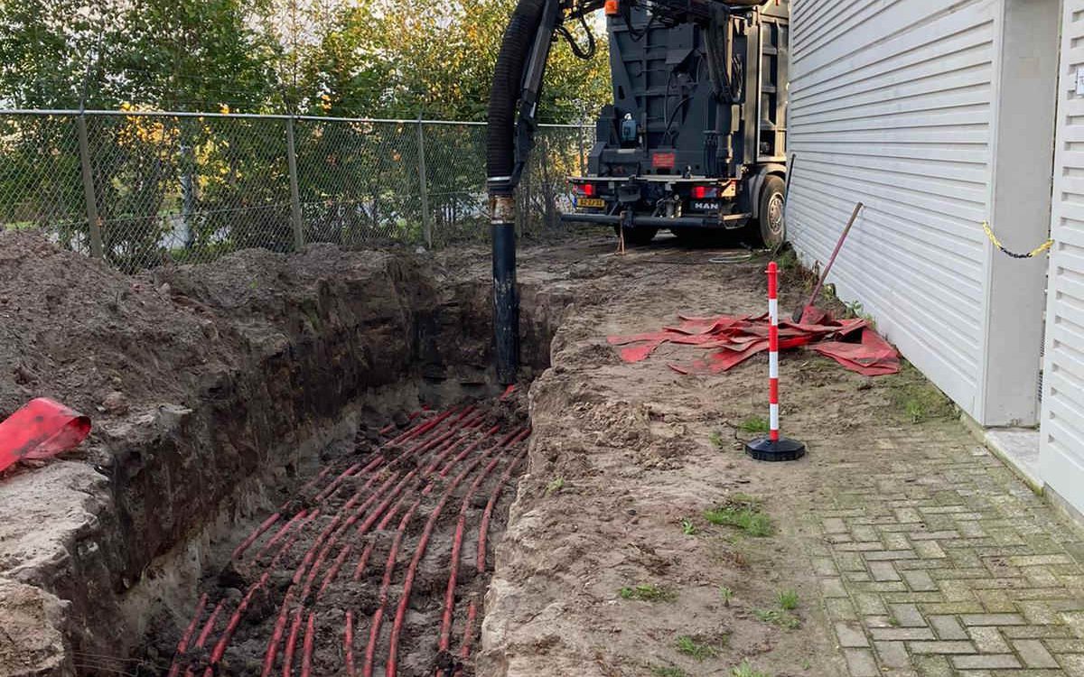 Schadevrij uitgraven kabels en leidingen Barneveld