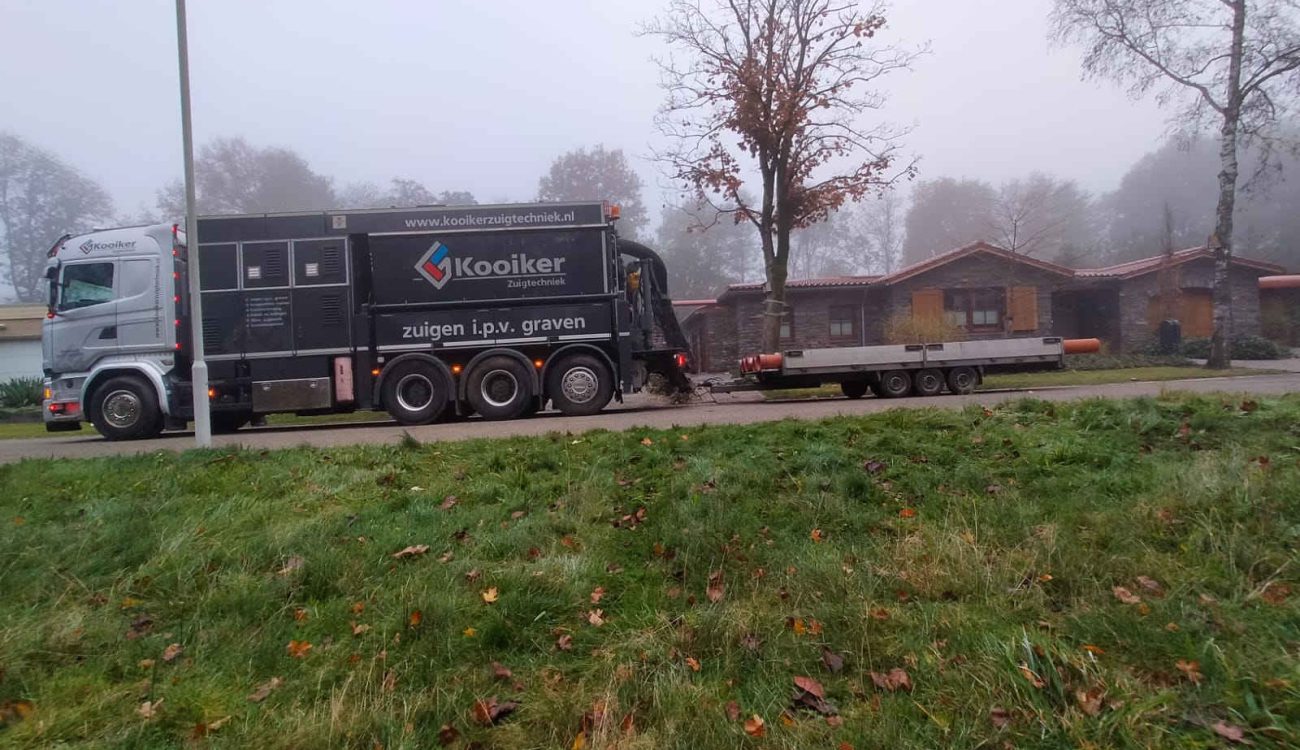 Infiltratiekratten uitgraven in Doetinchem