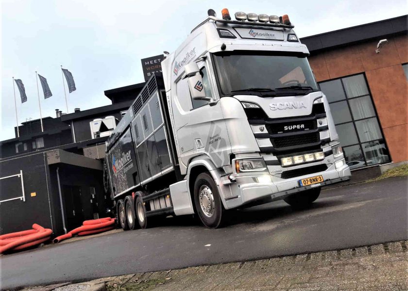 Kruipruimte schoonzuigen Postillion Hotel Dordrecht