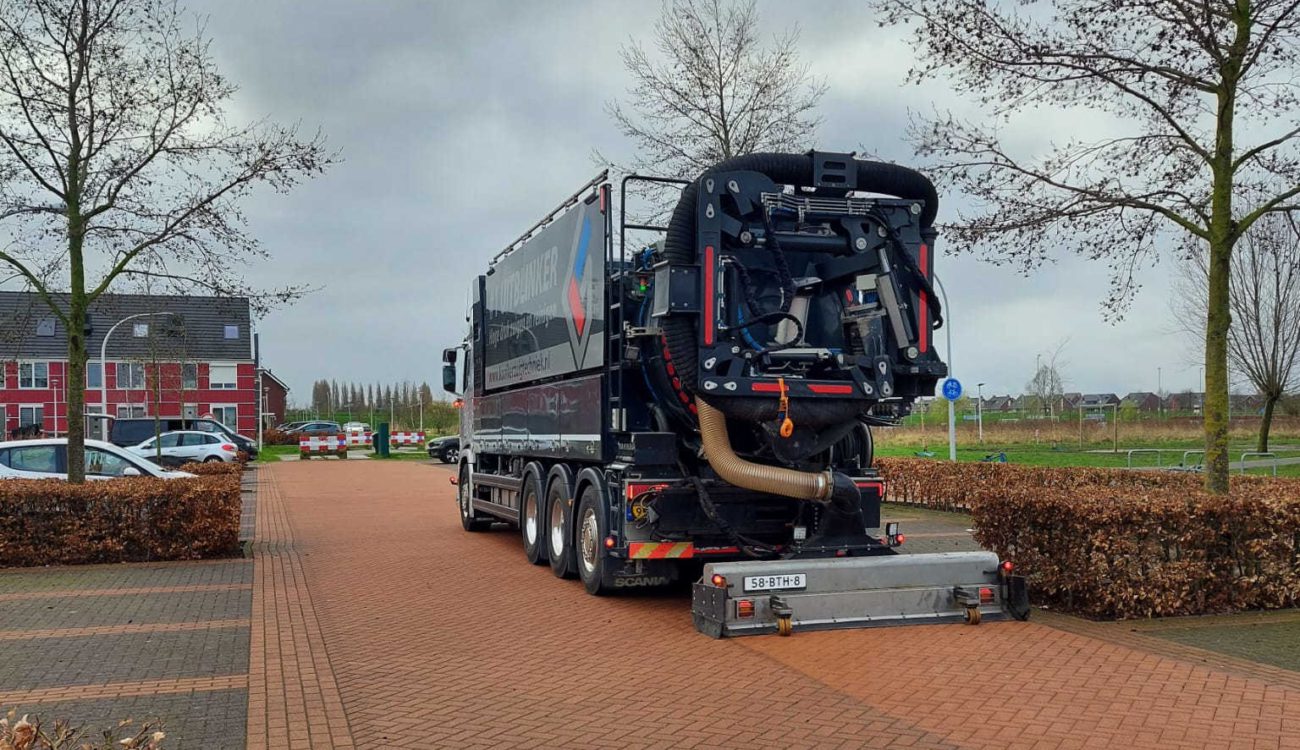 Reiniging bestrating in Stadshagen Zwolle