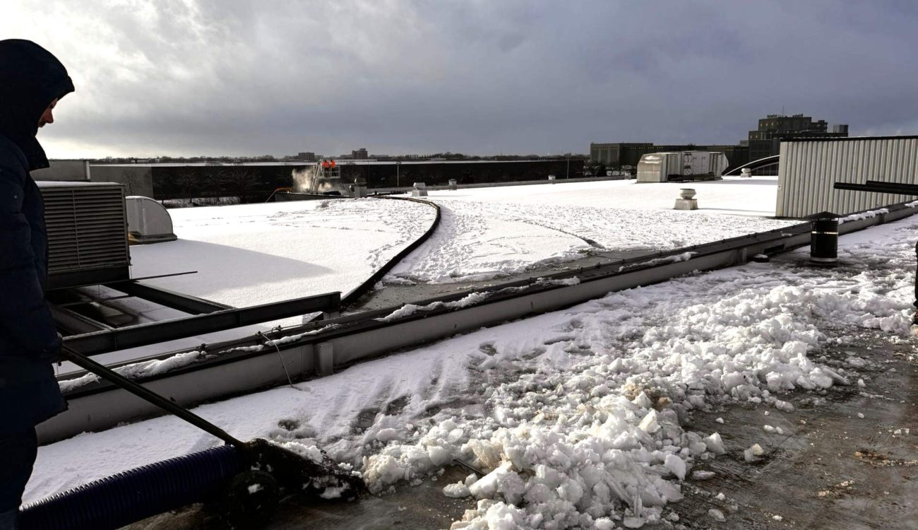 Zuigen van sneeuw met speciale zuigmond