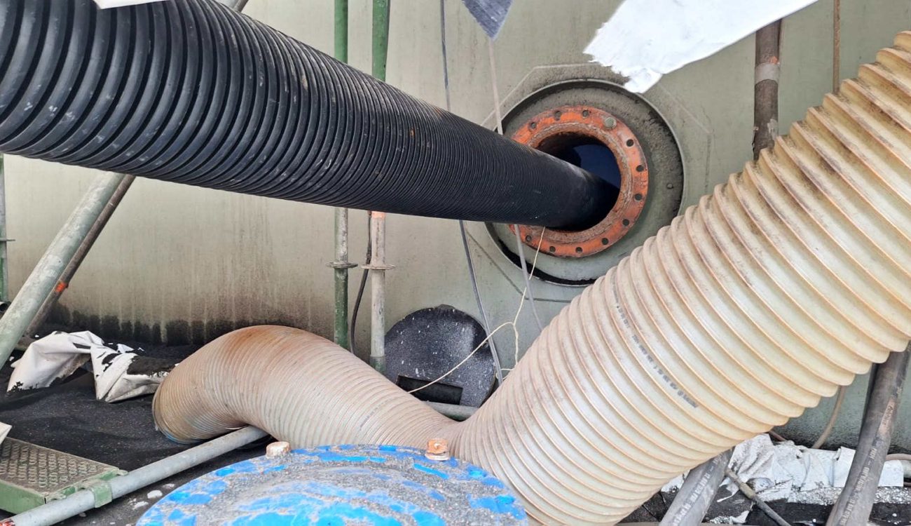 Straalgrit verwijderen uit een silo