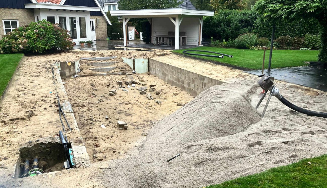 Zwembad dempen met zand